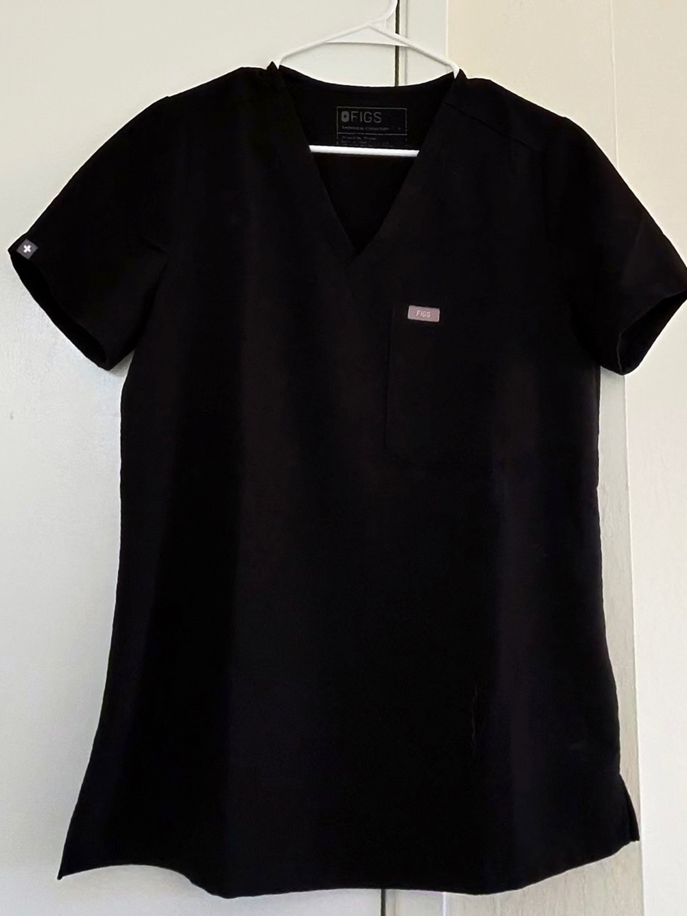 Figs Black womens V-Neck Short Sleeve Scrub Top